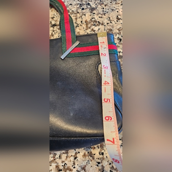 Authentic Mini Gucci Leather Handbag - Picture 9 of 17